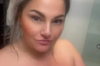 MILF of Your Dreams Available to Play 😈😈😈 - Image 2