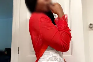 💕EXOTIC BOMBSHELL fresh in tow... - Image 1