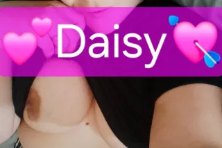 💙Daisy available now😘amor text... - Image 2