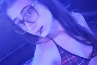 I need some dick! 💕Follow my X account @JoannJobaby - Image 5