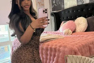 PLAY & Party 🎉 ❄ Upscale Ebony... - Image 3