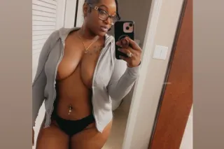 💕Busty Thicc Pretty Brown | 📍T... - Image 2
