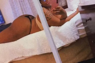 NEW PIXS🤳 CLICK HER FOR FREAKY... - Image 2
