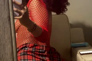 Come See My Freaky Caramel Ass... - Image 4