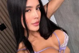 looking for a good time 😏😉 - Image 1