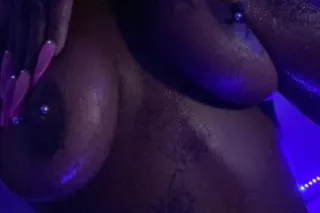 come make my pussy milk shake ... - Image 3