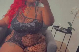 one night only 😜🙃😍💕 👯♀ - Image 1