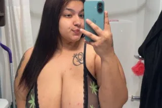 Mama Dee - Image 2
