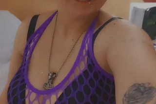 Honeyrose4321 from FetLife here for Valentine's fun!!🩷🥺 - Image 8