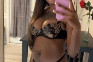 new girl on the block 🥰 - Image 1