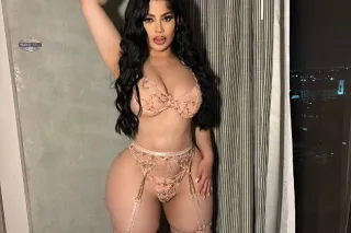 Latiiinaaaaa JUST ARRIVED SEXY... - Image 2