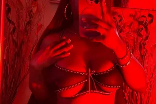 🤎🤎Striking Ebony Beauty🥰😘Upsca... - Image 3