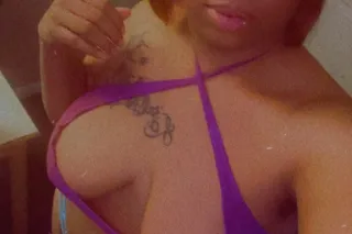 New in town come see juicey wi... - Image 1