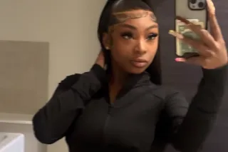 Pretty Pussy throat goat 👅💦qv1... - Image 1