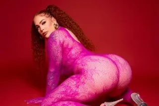 Your Irish Bombshell - 25 - Image 4