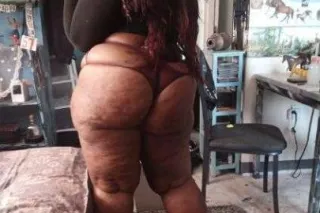 beautiful sexy thick wild frea... - Image 1