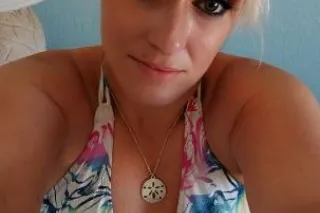 2 for 1 Specials ! Let us be your First 3Some - Image 1