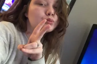CONTENT AND FACETIME SHOWS ONL... - Image 4