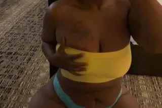 Car date Special🍑Big Booty Kim... - Image 4