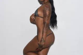 incalls and outcalls in your area, super fun playmate - Image 1