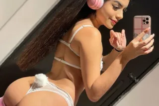 💦😋🍑available if you want 15 mi... - Image 2