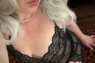 Available 6/23- 6/26 Thick white girl with fat JUICY 💦 PUSSY and FAT BOOTY 😋ready for fun!!! 💋 - Image 10