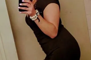 Naughty Librarian seeking stud... - Image 1