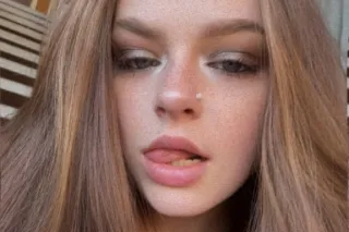 Thicc white girl with blue eyes open to most anything for the right price - Image 3