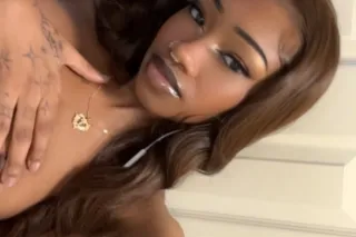 💕PRETTY LUSSY AVAILABLE💦 - Image 2