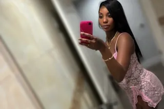 5✰ 𝓢𝓮𝔁𝔂 𝓒𝓱𝓸𝓬𝓸𝓵𝓪𝓽𝓮 𝓑𝓸𝓶𝓫𝓼𝓱𝓮𝓵𝓵 🎀✰... - Image 3