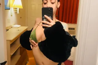 Petite Mami Waiting For You To Come Destroy This 😻... dont keep me waiting.. - Image 2