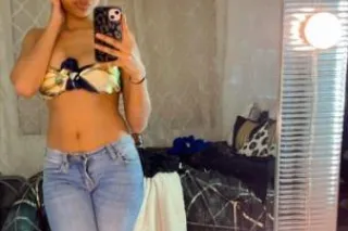 sexxy light skin - 23 - Image 3