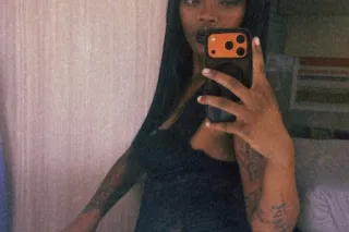 2GURL AVAIL 💚PETITE CHOCOLATE ... - Image 2