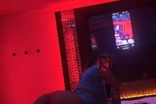 tall and sexy 🧚🏽😘 - Image 2