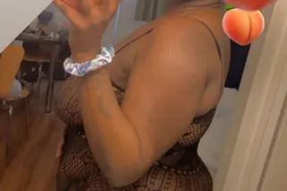 🍭Miss Sweet Throat🫦🏨FACETIME o... - Image 1