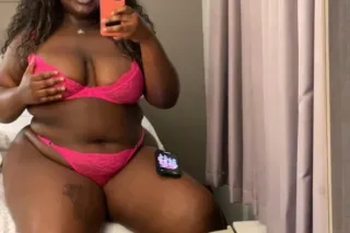 5⭐FOREIGN BBW THROATGOAT READY... - Image 3