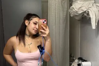 HORNY SEXY QUEEN🍒I AM LATINA S... - Image 1
