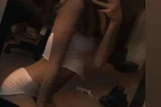 I need some dick! 💕Follow my X account @JoannJobaby - Image 10