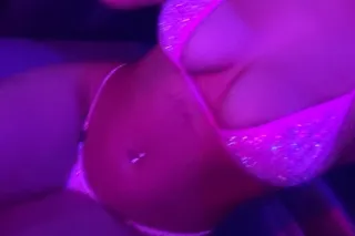tight and clean pussy💦🍑 babydo... - Image 3