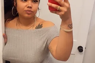 5'5 thick thighs🥰curvy boricua... - Image 2