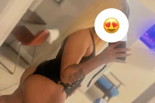 😍Your 5'0 foot Fantasy Spanish... - Image 1