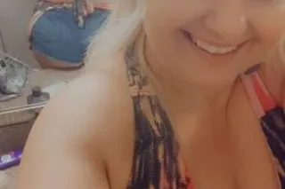 !!!!! SEXXXY BLONDE READY & WA... - Image 2
