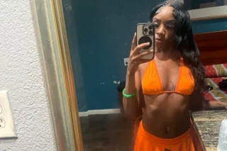 IM BACK!💕SEXY PETITE FANTASY GIRL🍫🥰💜FETISH FRIENDLY🌸🌺 - Image 3
