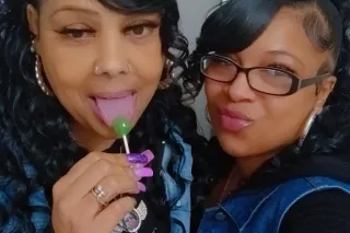 2👩🏼‍❤️‍💋‍👩🏼s 4 1 OR JUS 1 ‼▪IN... - Image 2