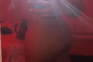 come lay with me and let me make you cum 💦😛 - Image 6