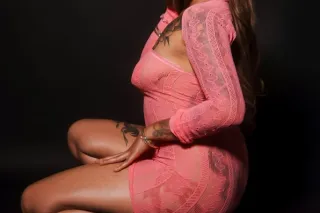 -Looking for someone to play & have fun with THROAT GOAT • Fetish/ Cuck Sessions • Squirter 💦 Bratty Domme Switch 😈🥰 - Image 5