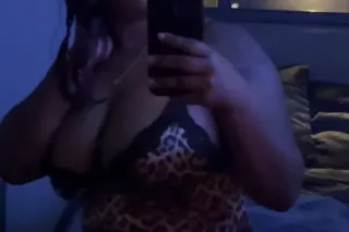 Sexy Brown 🌊💦🍫A Taste of Somet... - Image 1