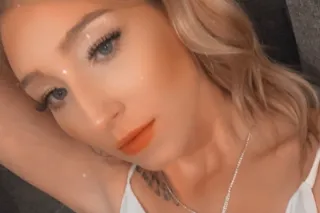 Ur Fav Blonde Baddie Is Back I... - Image 1