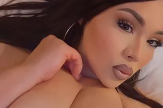 Your New Favorite Latina Bombshell Now Available 💕 - Image 2