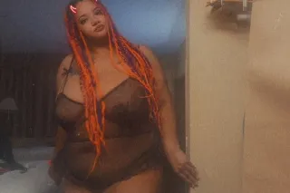 BIGGIEST TITTIES AROUND TOWN O... - Image 4